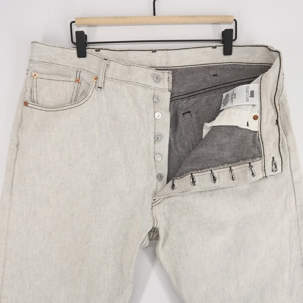 Levis 501 Jeans Mens‎ 42x34 Gray Button Fly Original Fit Straight Leg Denim